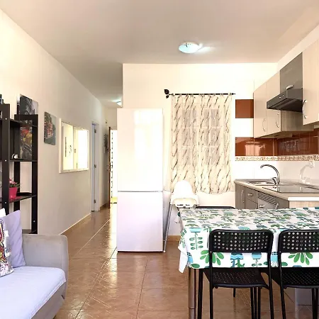 شقة Two Bedroom Apartment, Pool, In Los Cristianos Colina II لوس كريستيانوس