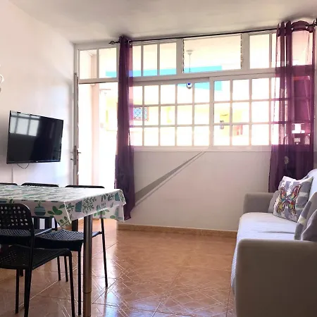 Two Bedroom Apartment, Pool, In Los Cristianos Colina II *